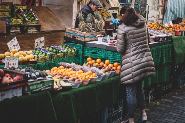 Quels sont les conseils pour faire le marché de Biscarrosse lors de son séjour en camping ?