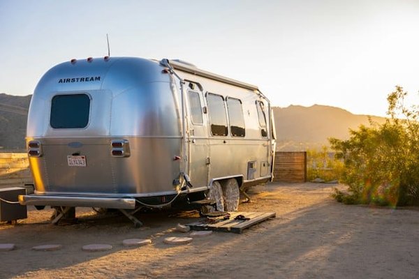 Quels sont les conseils pour louer une cabane dans un camping à Biscarrosse ?